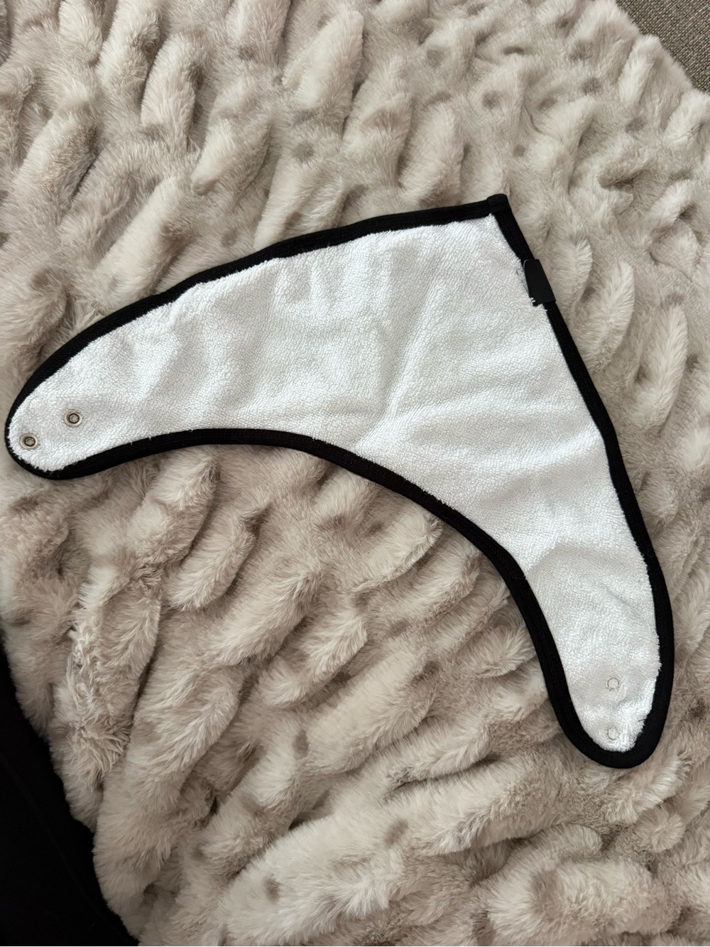 Black & White Lightning-Print Baby Bib - Picture 2 of 3